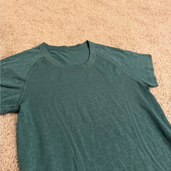 Lululemon Swiftly Tech Short Sleeve Crew - Green Smoke - Picture 7 of 8